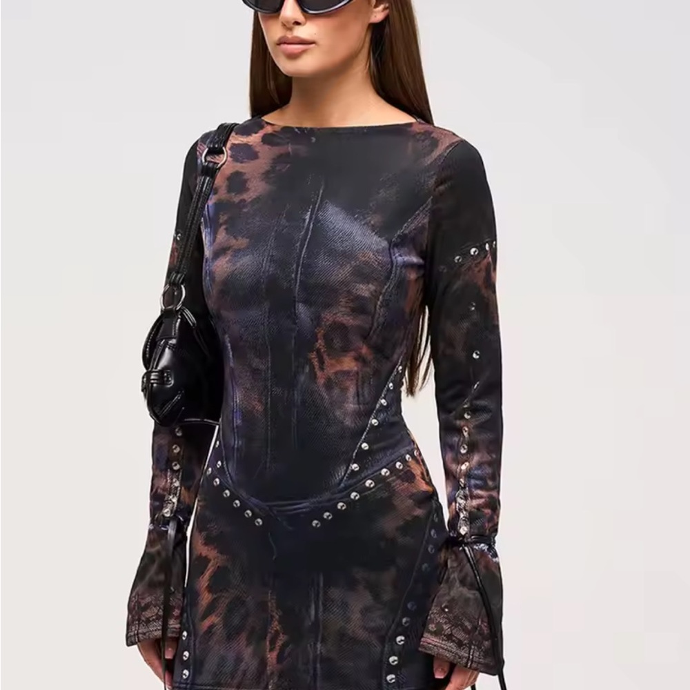 Long Sleeve Black and Brown Leopard Print Dress